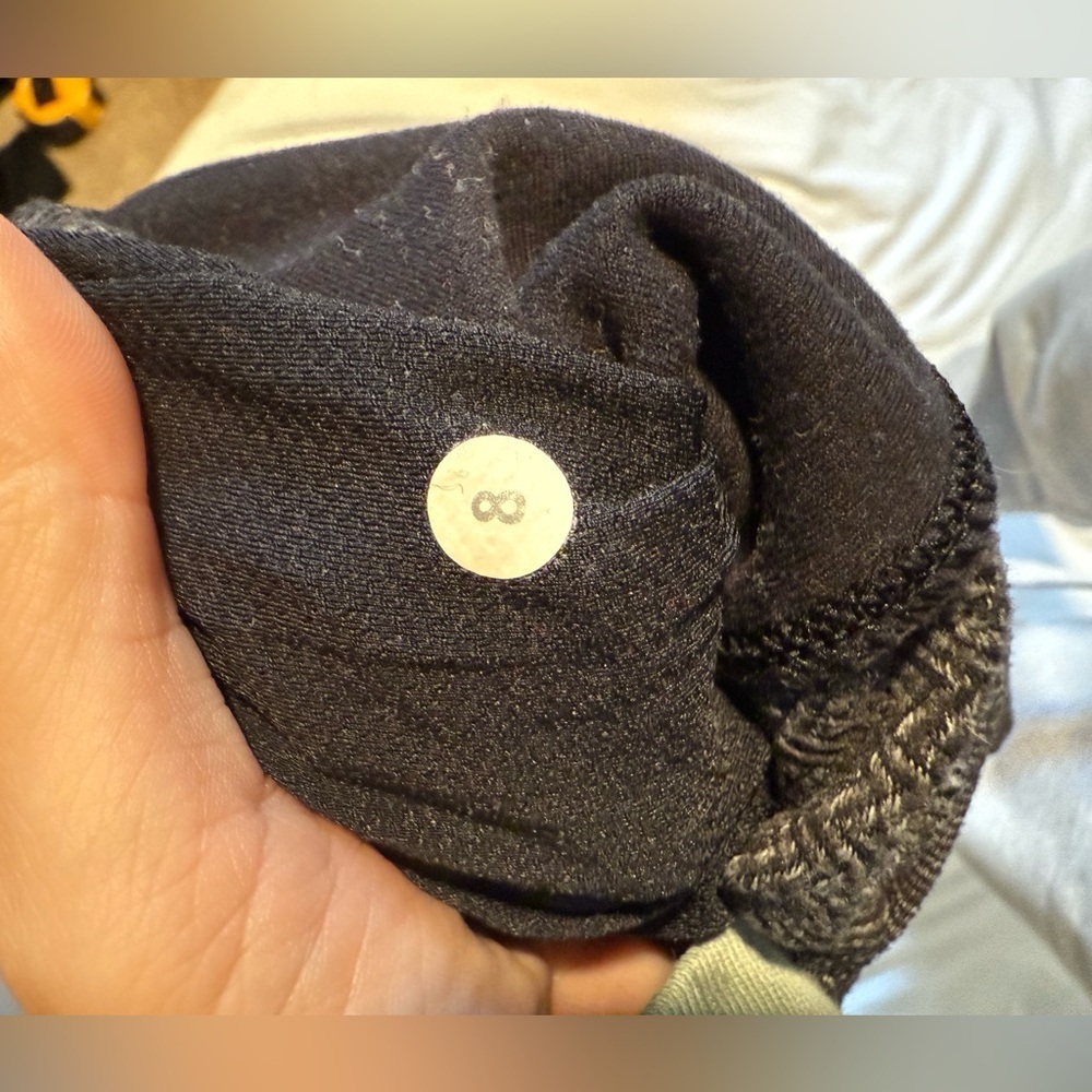 Lululemon Base Runner Pants- EUC - Picture 4 of 6